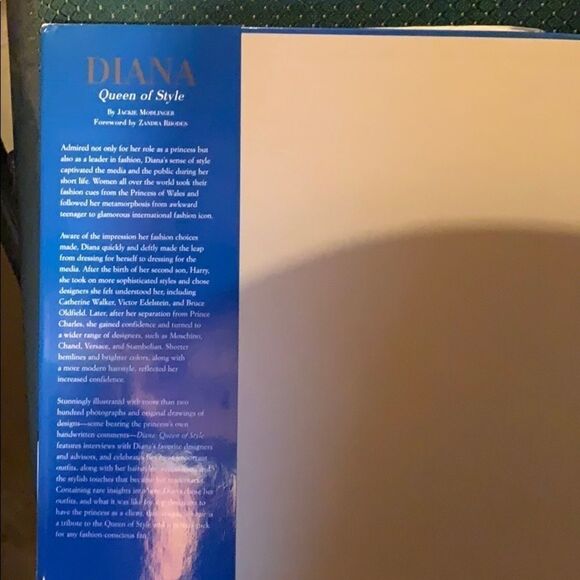 Diana Queen of Style by Jackie Moldinger - Picture 7 of 9